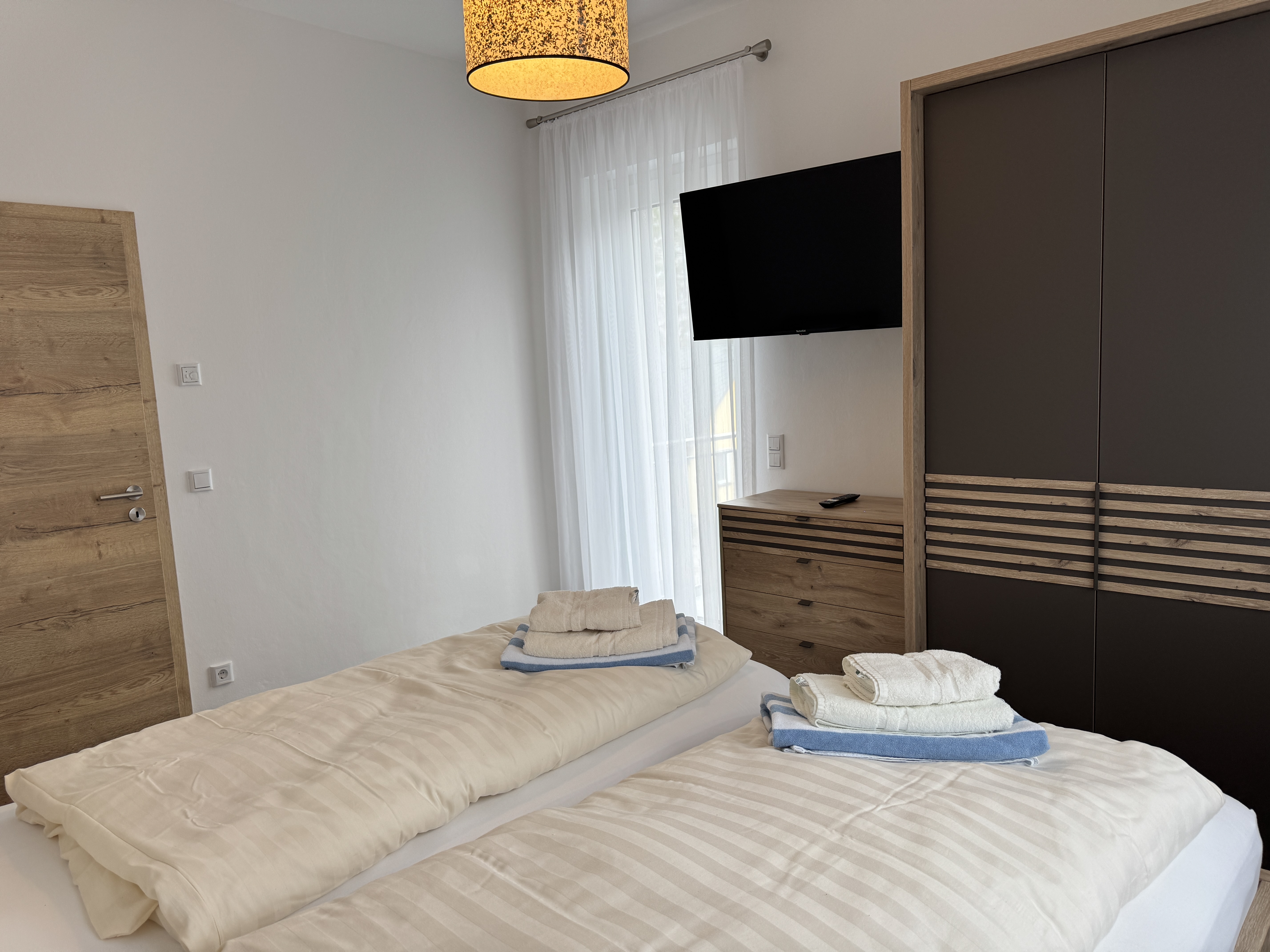 images/ferienhaus_lilienlstein/IMG_0481.JPG#joomlaImage://local-images/ferienhaus_lilienlstein/IMG_0481.JPG?width=5712&height=4284