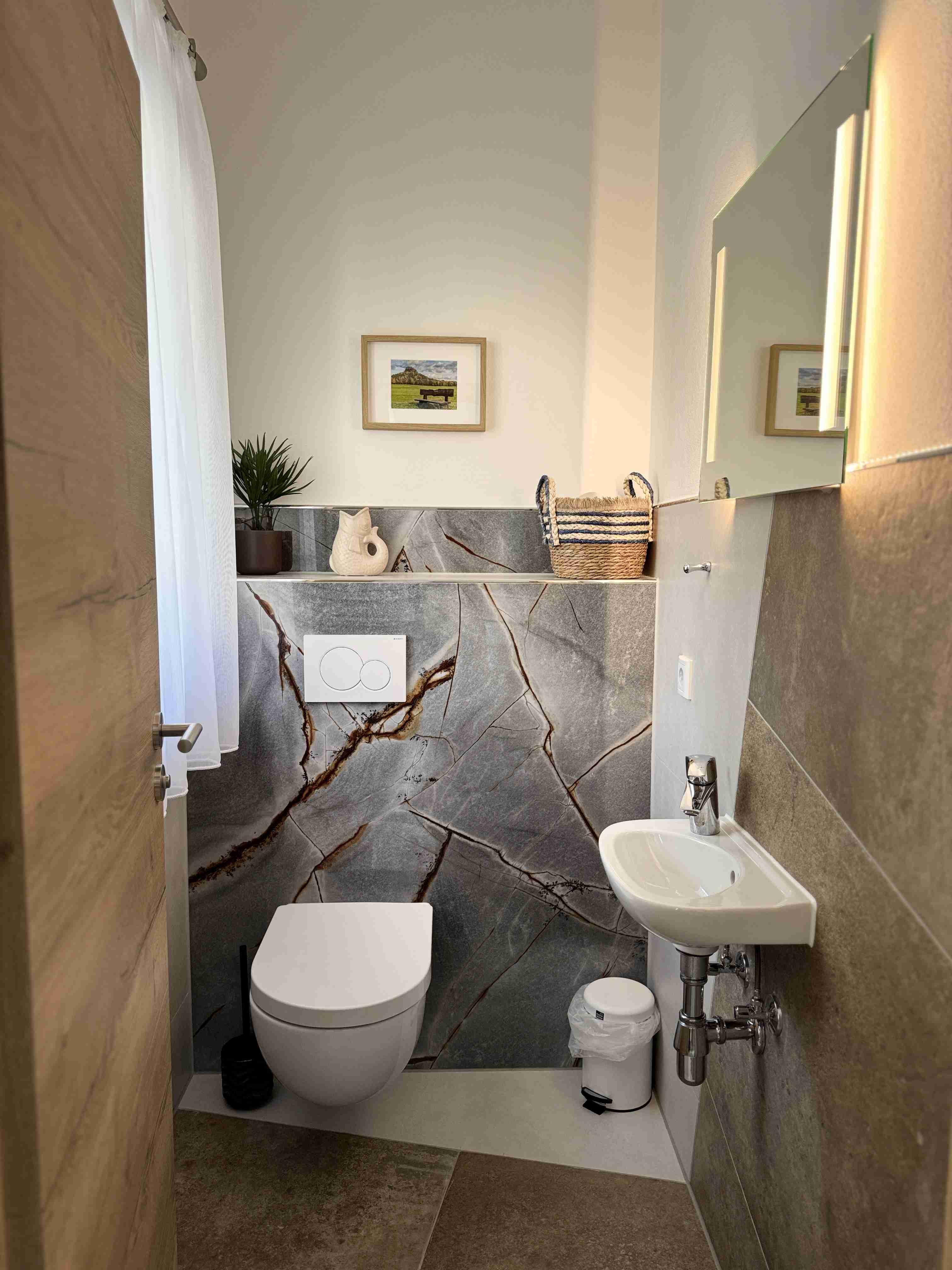 images/ferienhaus_lilienstein/wilde_hoelle/wc.JPG#joomlaImage://local-images/ferienhaus_lilienstein/wilde_hoelle/wc.JPG?width=3024&height=4032