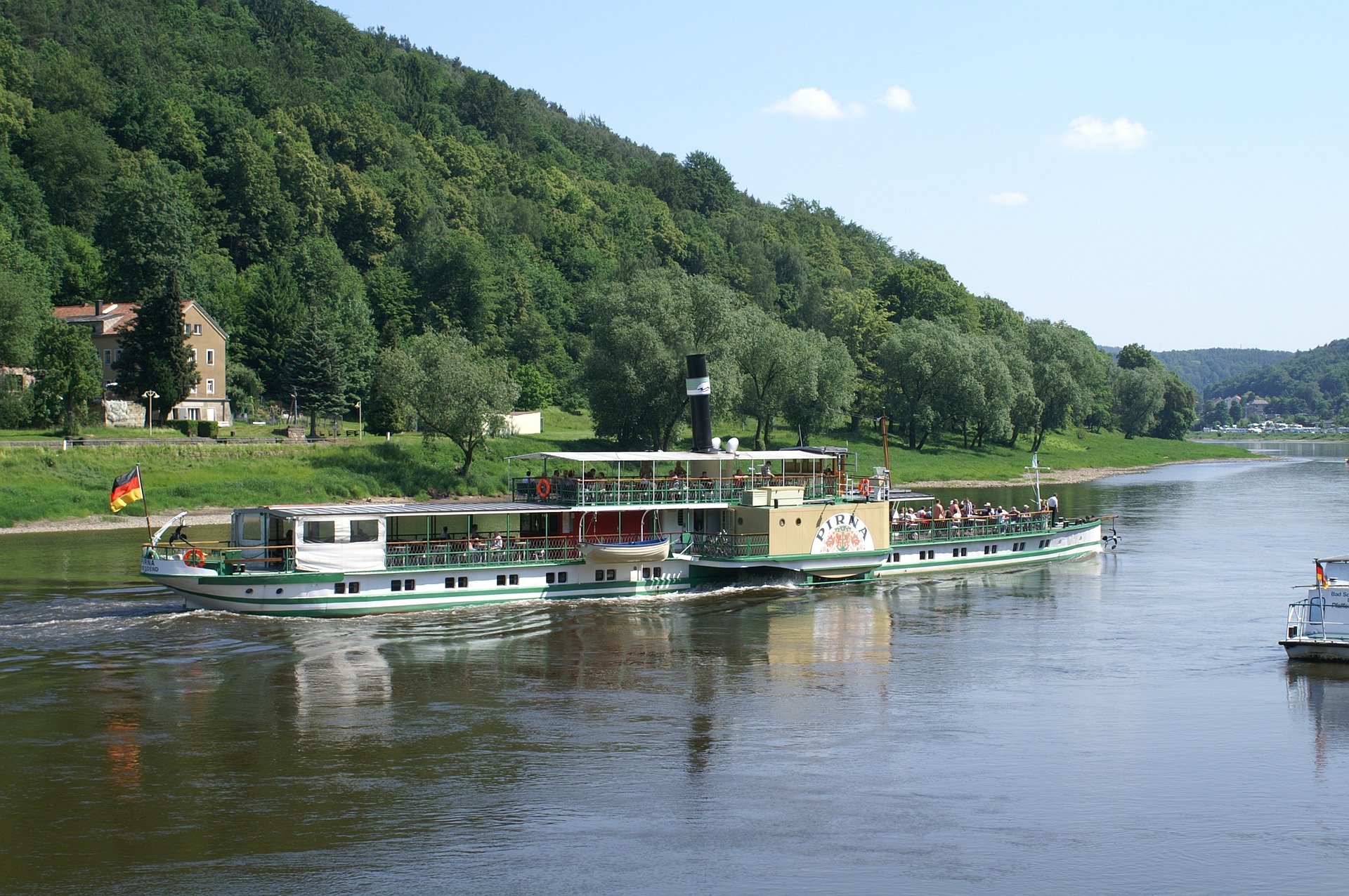 images/sehenswuerdigkeiten/Elbdampfer.jpg#joomlaImage://local-images/sehenswuerdigkeiten/Elbdampfer.jpg?width=1920&height=1276